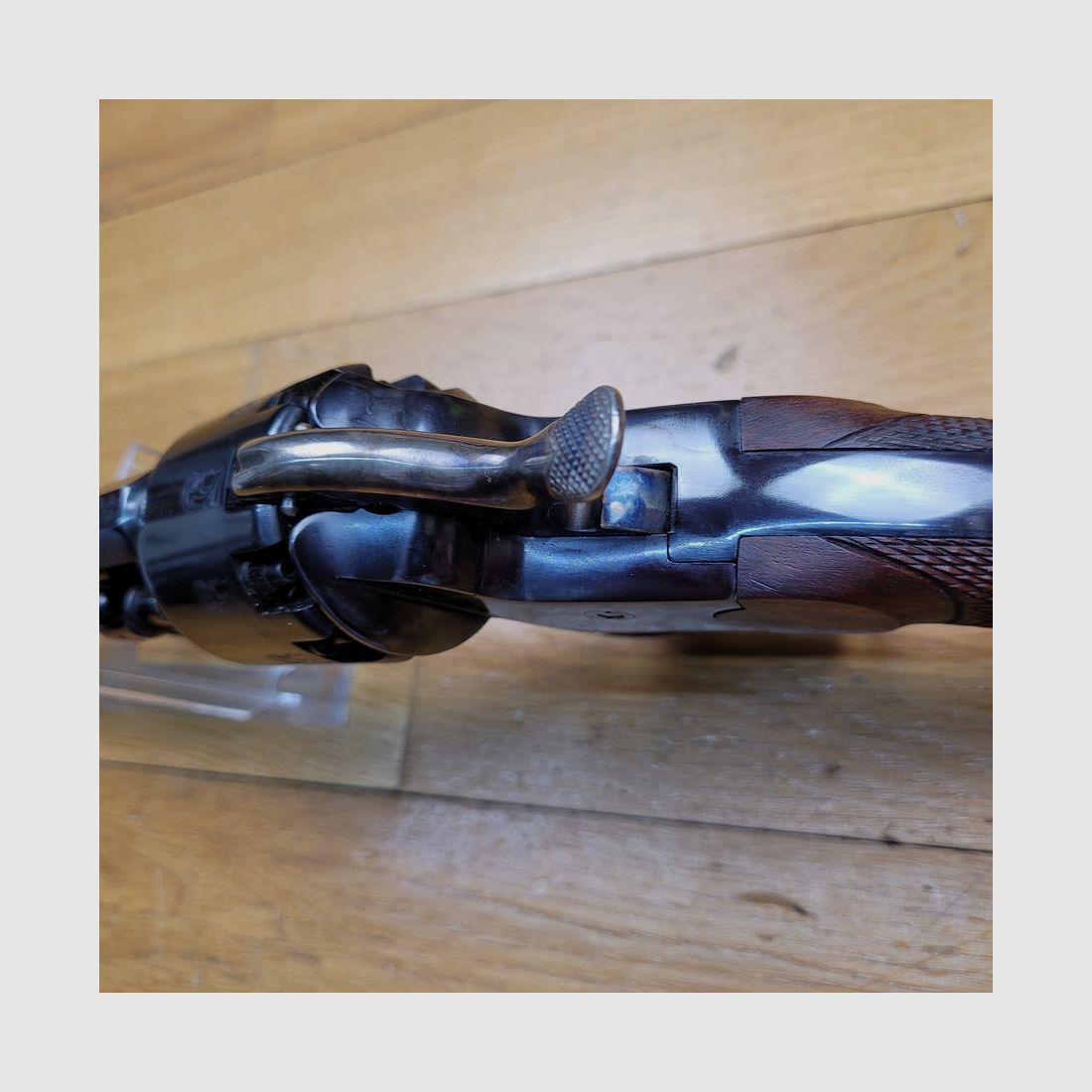 Barock und beeindruckender LeMat Kavallerie-Revolver – Seltene Herstellung von Pietta aus 1988 – 9-Schuss Trommel im Kaliber .44 und ein zentraler für Schrot – Die außergewöhnlichste Waffe des Bürgerkriegs – Originalkoffer – Wunderschöne Brünierung – Perfekte Mechanik und Ästhetik – TBE++, Bild 15 von 30
