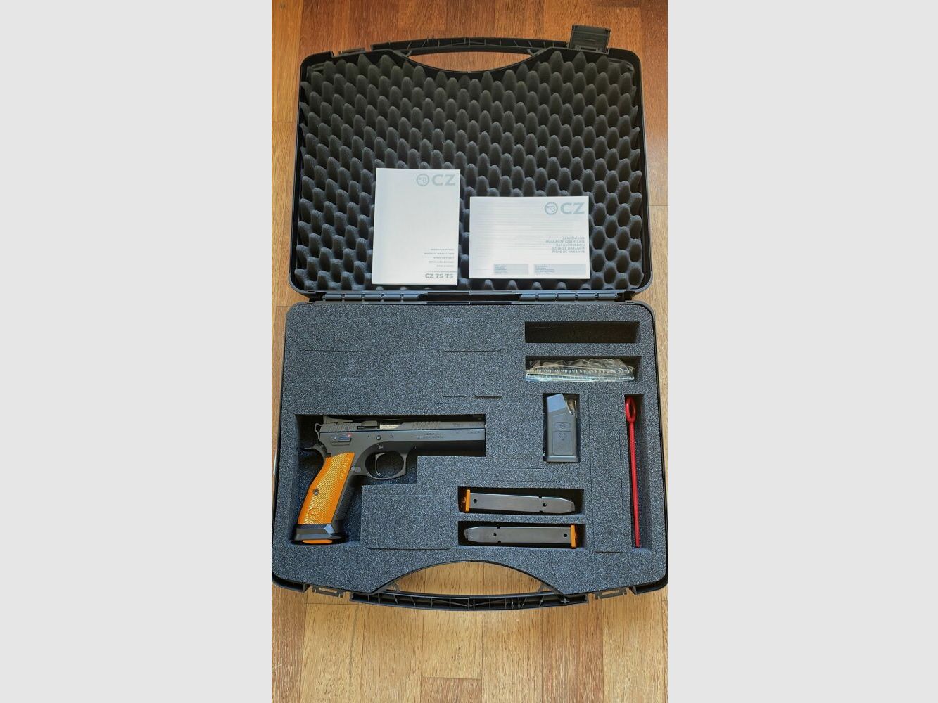 CZ 75 TS Tactical Sports Orange, Kal. .40 S+W