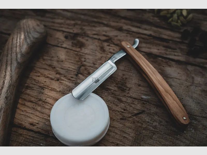 PUMA scheermes (olijfhout)