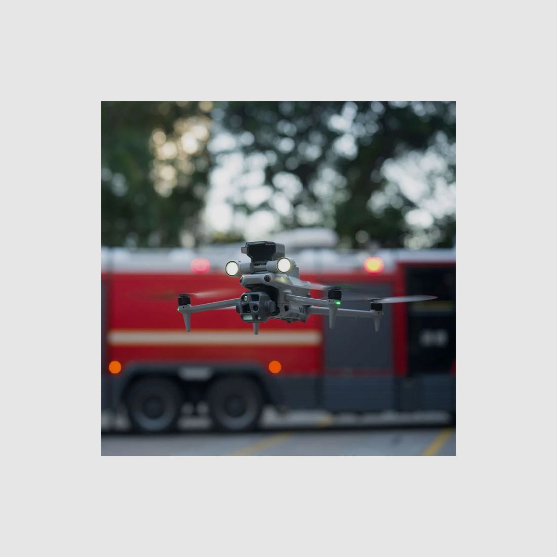 DJI Matrice 4T Drohne (inkl. 12 Monate DJI Care Enterprise Plus), Bild 7 von 10