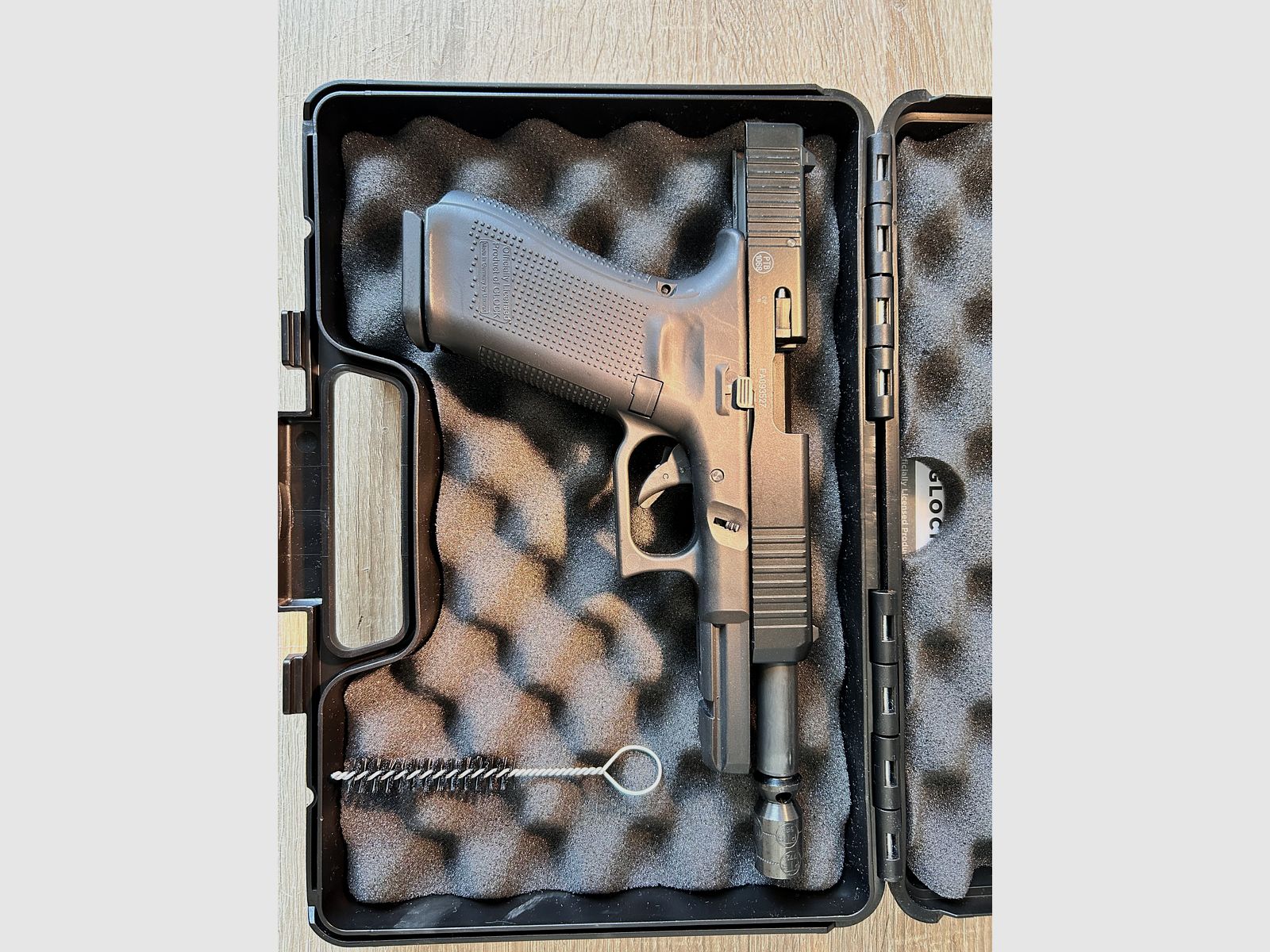 Glock 17 Gen. 5 blank firing pistol Umarex