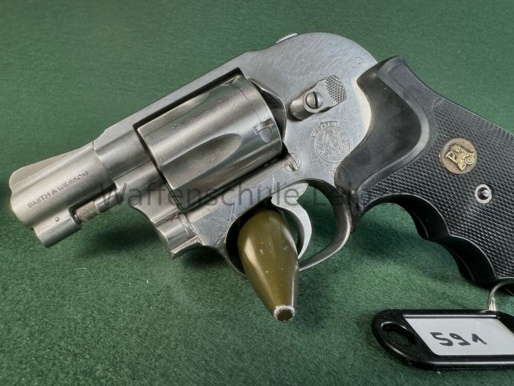 Smith & Wesson 649-2