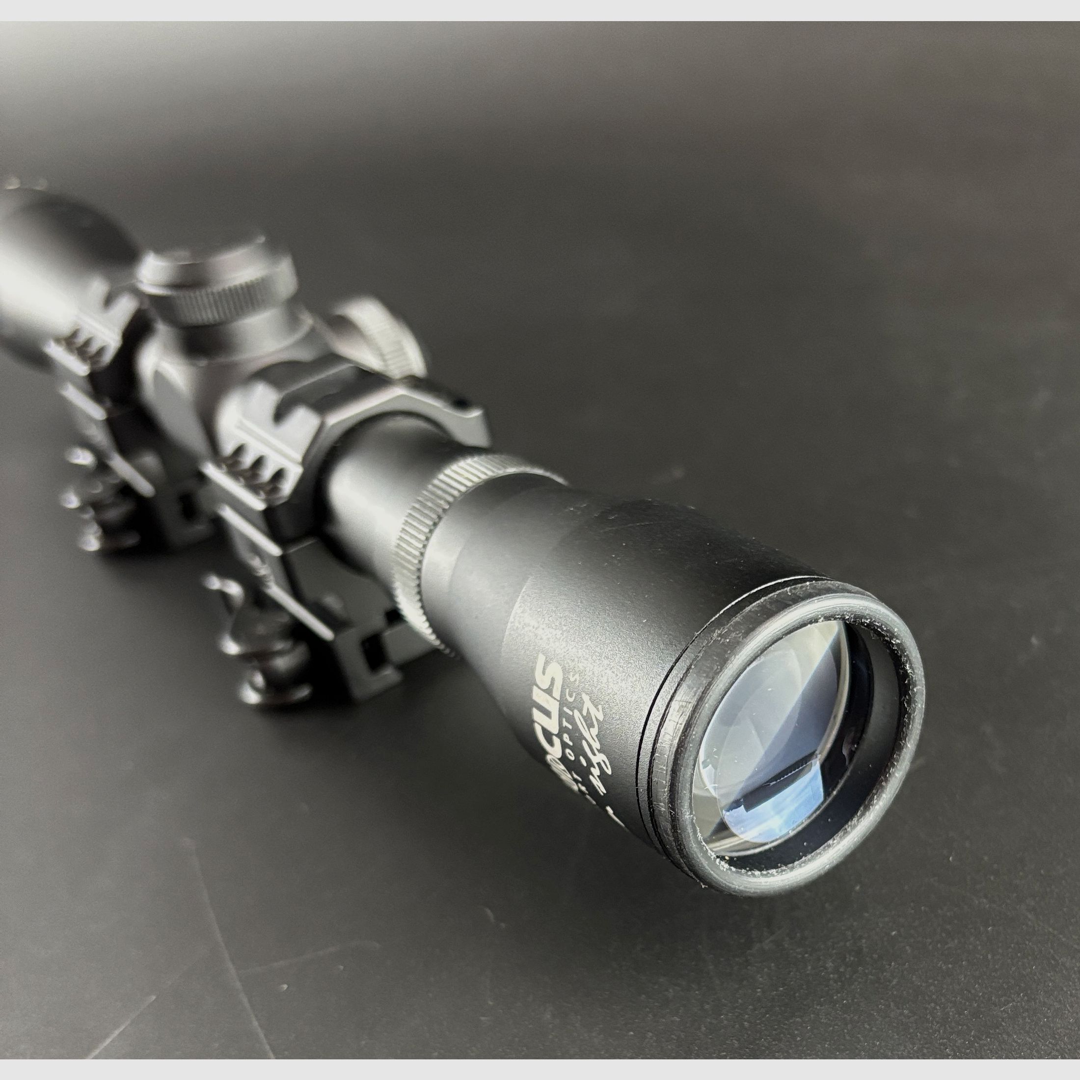 Aussteller FOCUS In Sight 4x32 1/4 MOA Absehen 4A 108160-2 Zielfernrohr