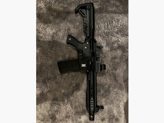 Saigo Defense Bushido Gi M4 inkl. Zubehör