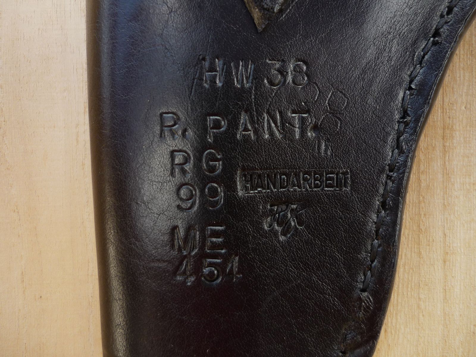 HKDesign Holster Art. No. 002: Simple holster with safety strap - for HW 38 and others, see photos - for right-handed users