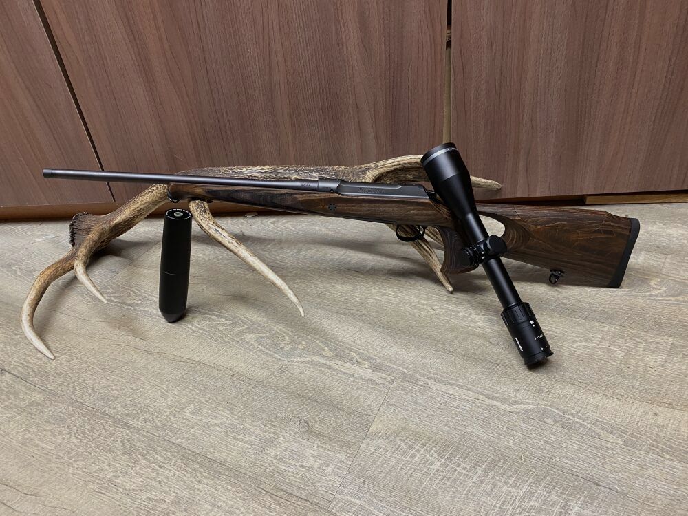 Sauer 101 GTI, mit Minox Allrounder 3-15x56, mit Schiene