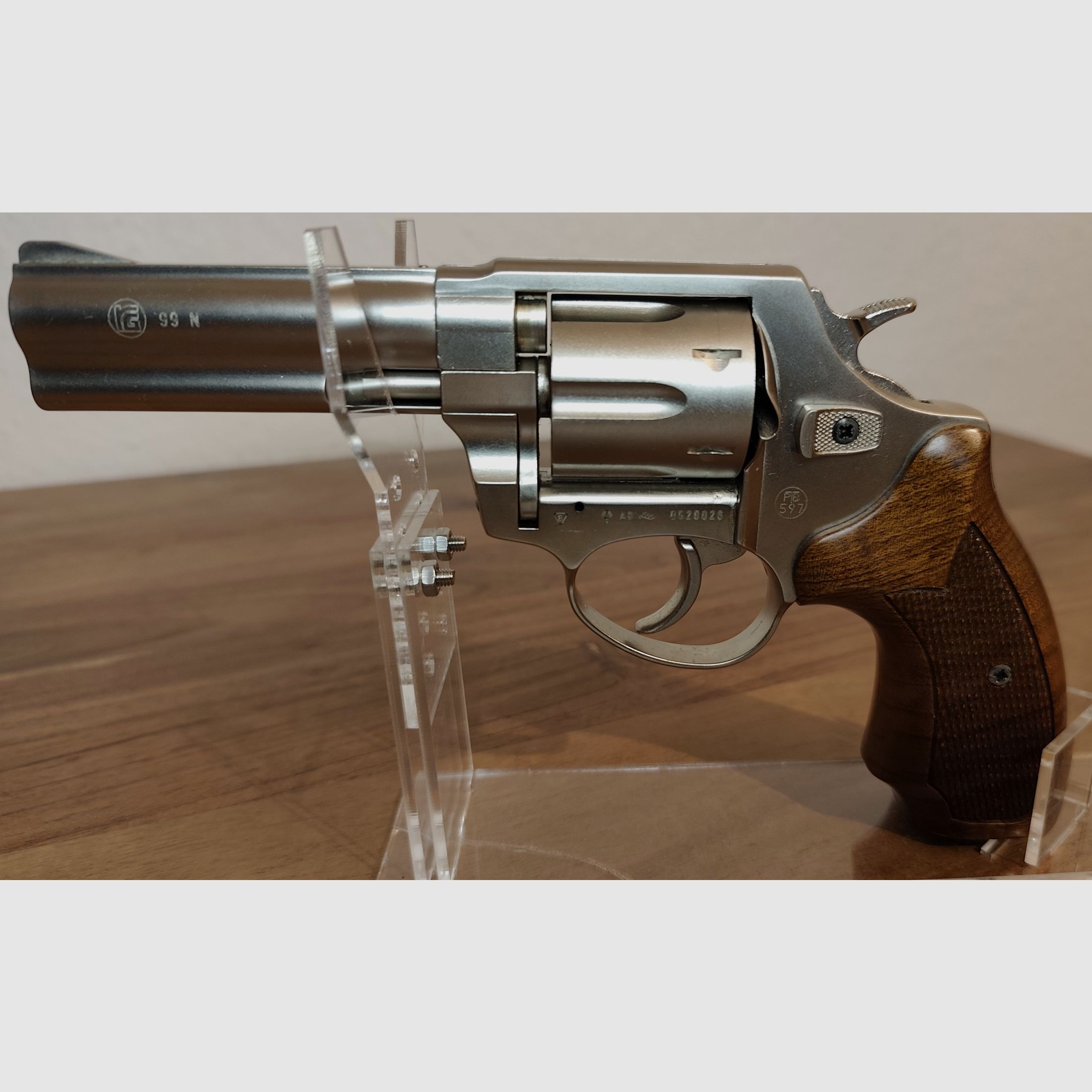 Röhm RG 99 N Nickel PTB 597 Very good condition original packaging! Cream piece!