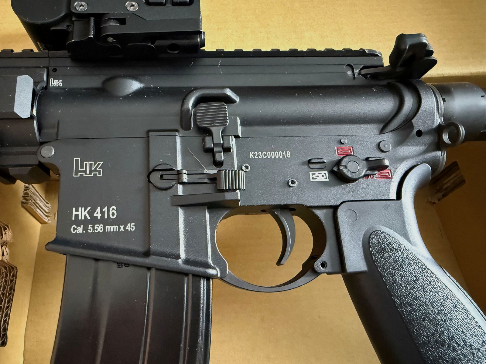 Umarex Heckler & Koch HK416 A5 BLK GBB 1,6J inkl. Red Dot Sight 558