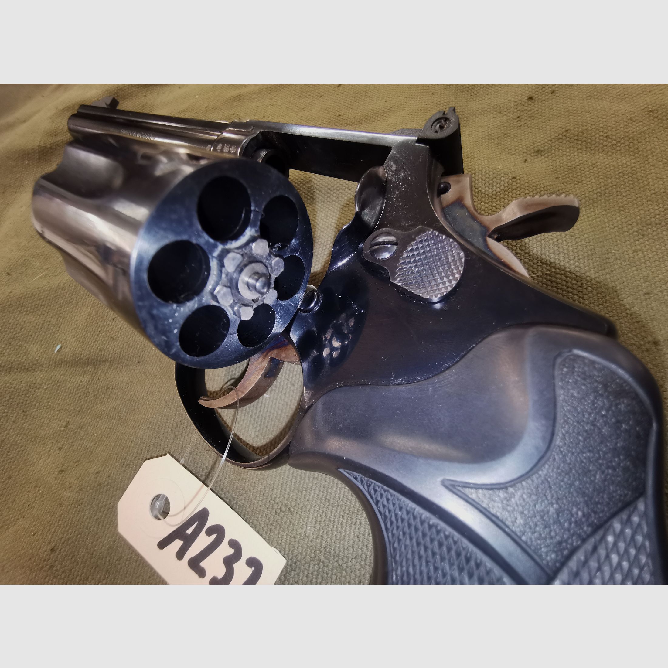 Smith & Wesson Model 14-2 Calibre .38Spec.