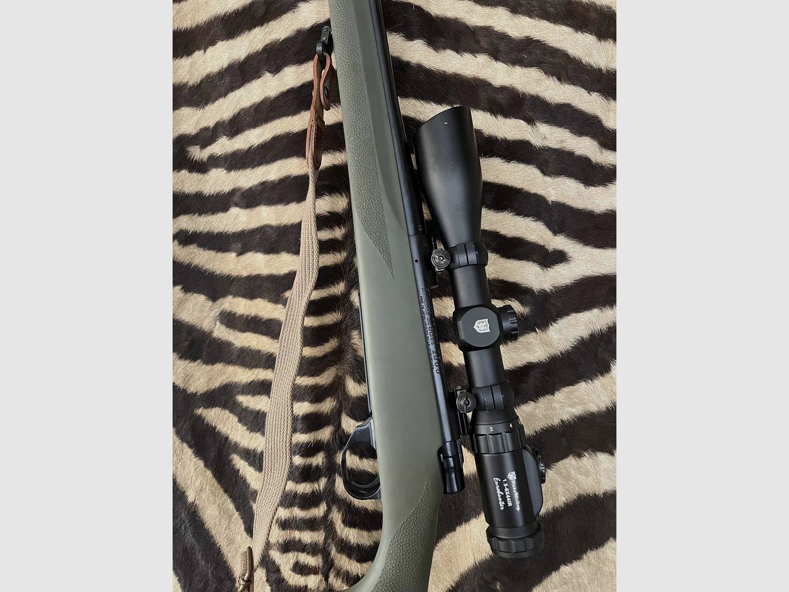 Howa 1500 Büchse .300wm – ca. 61cm – Nikkosterling 1.5-6×44 Zielfernrohr, Bild 8 von 10