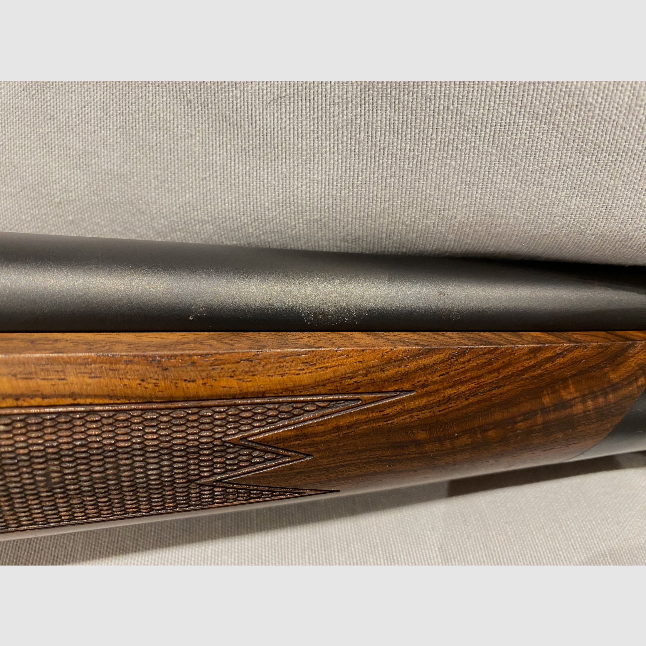 Blaser R8 Standaard, Houten kolf, Zwart