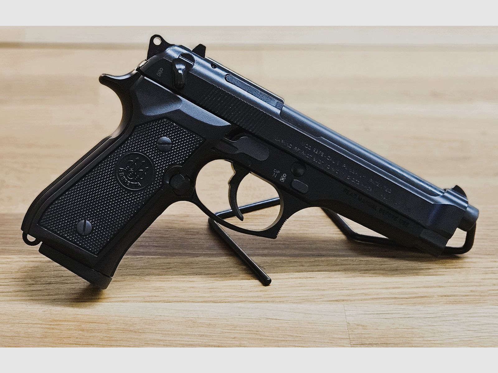 Beretta – pistol / 92 FS / 9mm / used, image 1 of 3