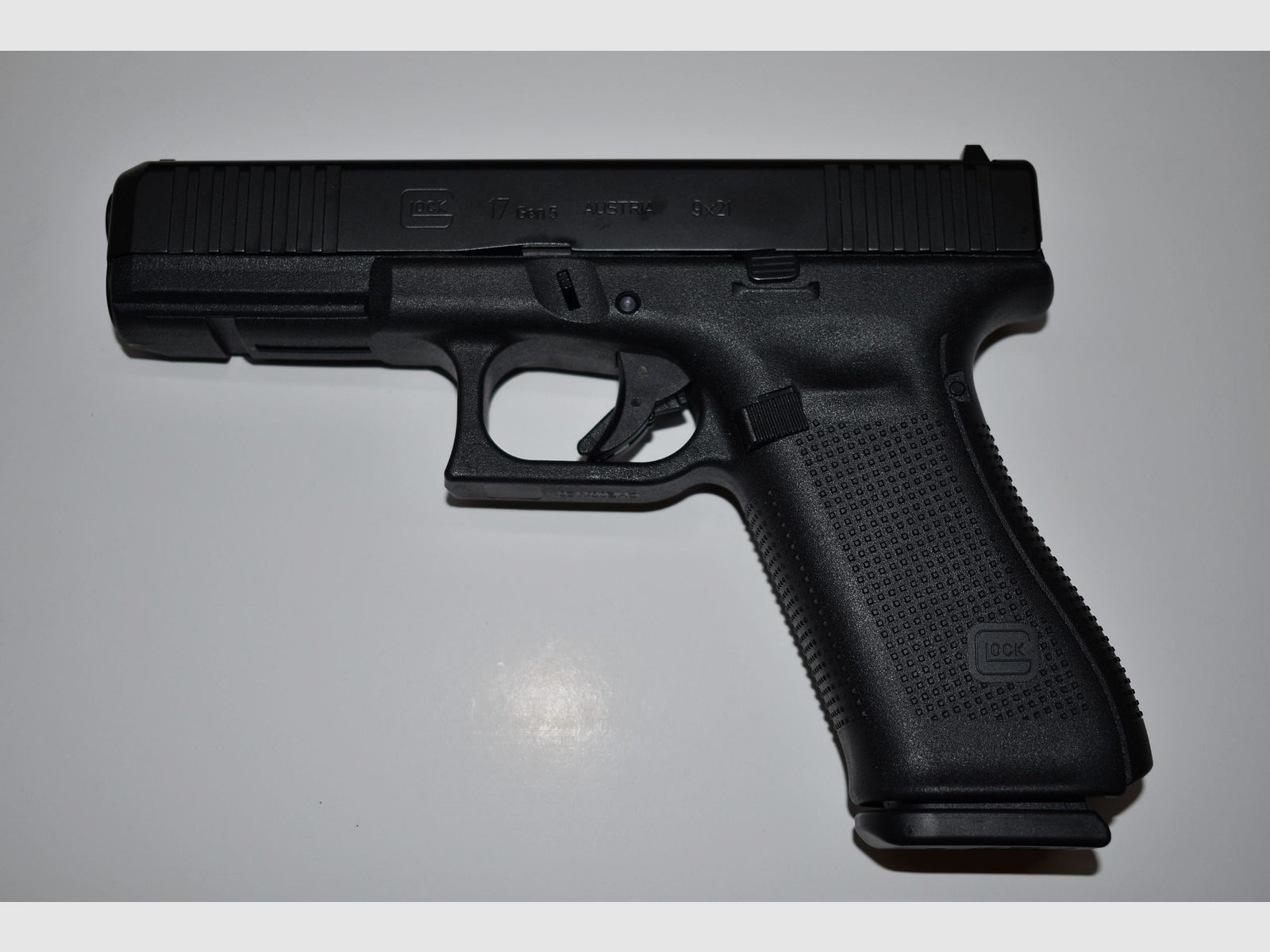 GLOCK 17, Bild 1 von 2