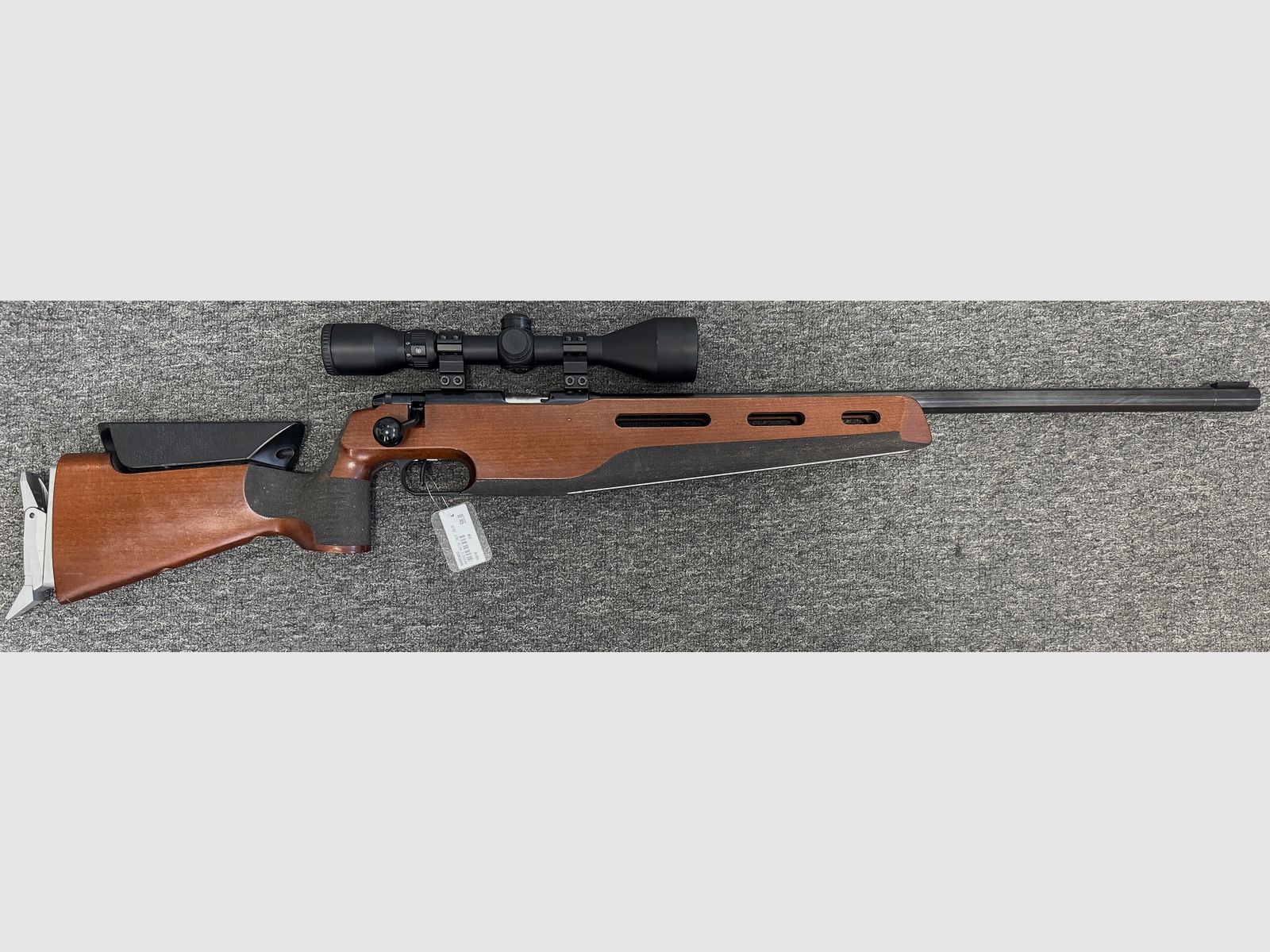 Anschütz Match Mod. 1807 .22 lfb. + ZF 3-9x50E