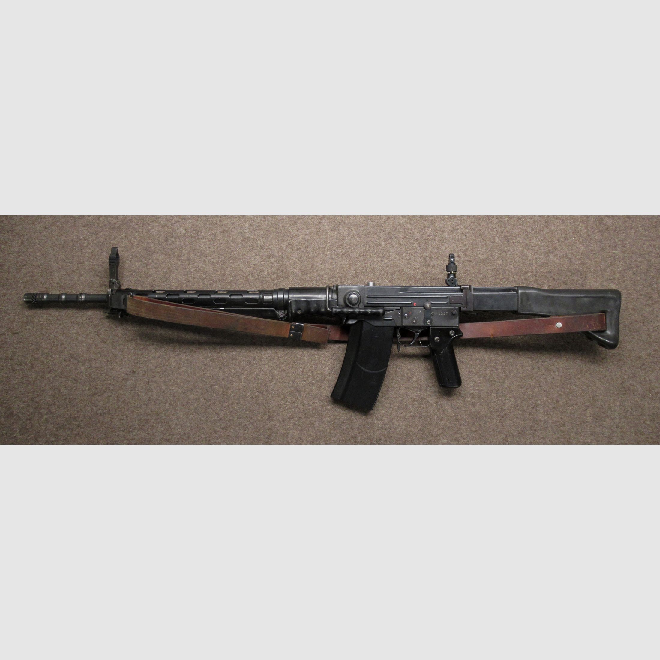 AB-108 halbautomatisches SIG Modell FASS 57 Kal. 7.5x55, Bild 2 von 2