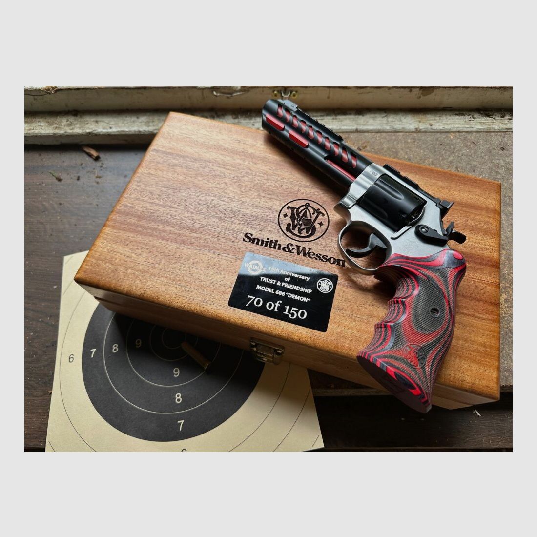 Smith & Wesson	 Smith & Wesson 686 DEMON Special Edition Demon Kal: .357Mag