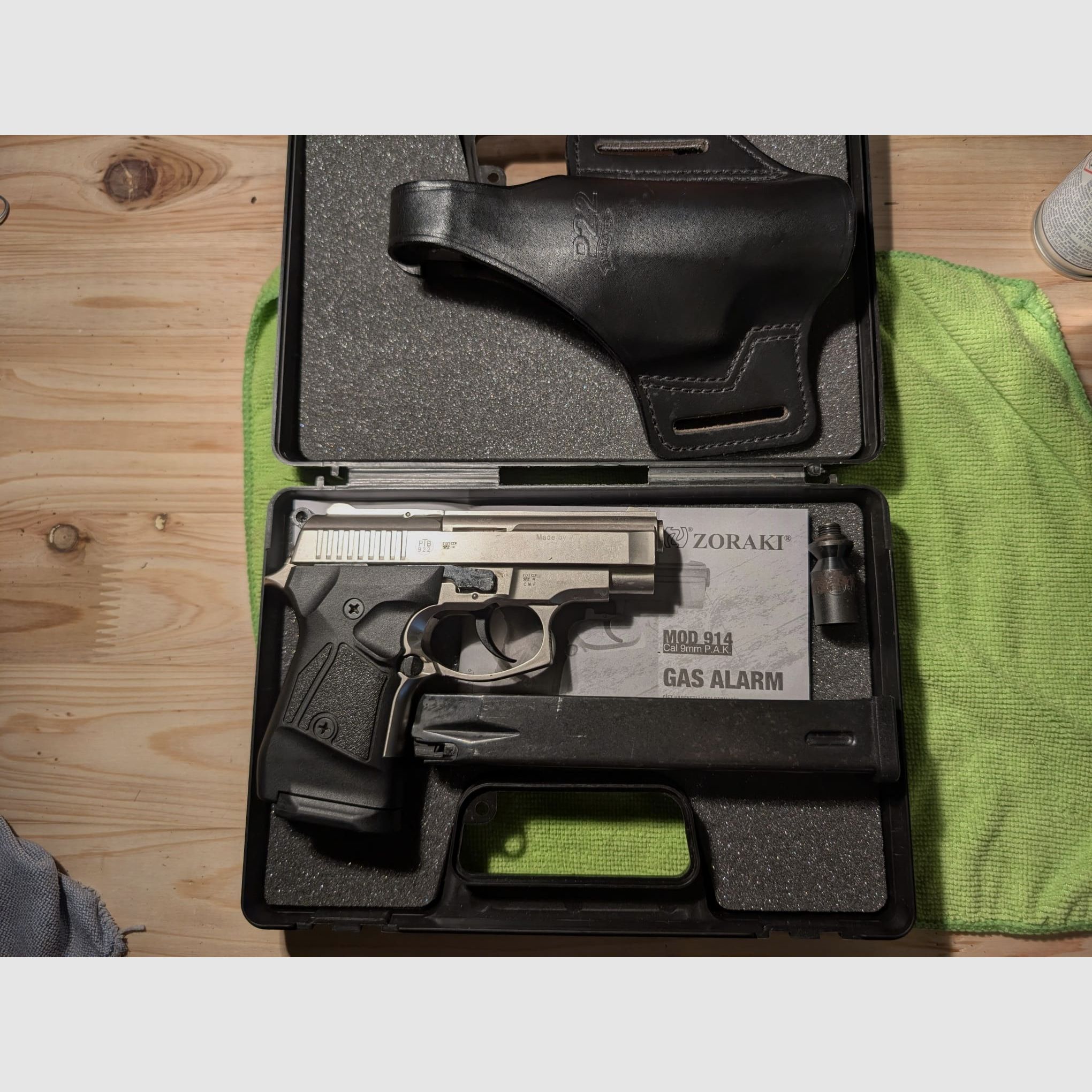 Zoraki Mod. 914 9mm P.A.K. PTB 922 incluido funda y 2 cargadores