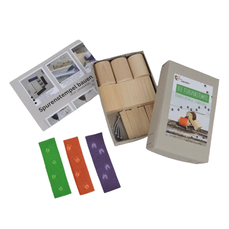 Animal tracking stamp 3-piece roller stamp set: Trail of roe deer, red deer, wild boar, image 2 of 4