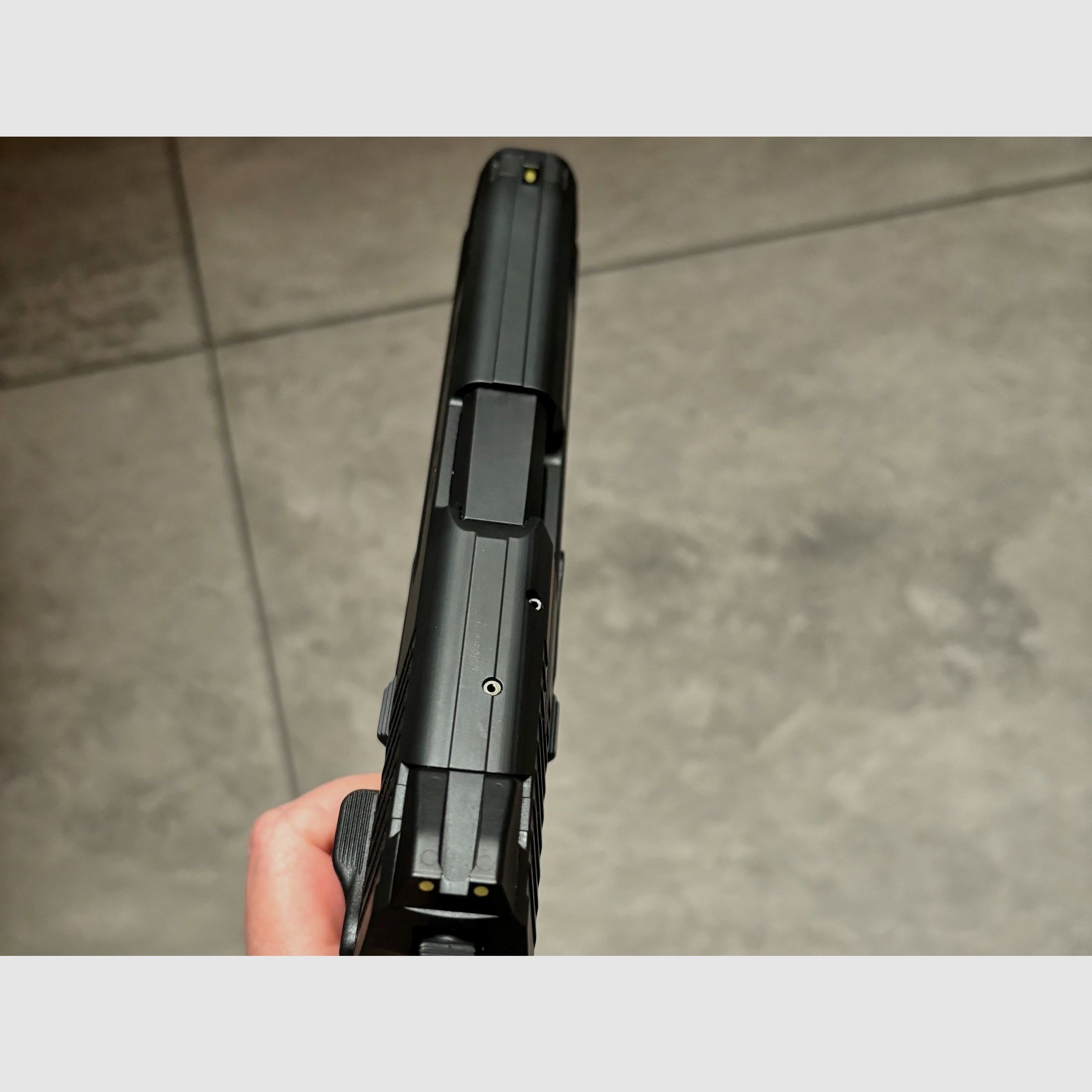 Heckler & Koch 45Auto used like NEW