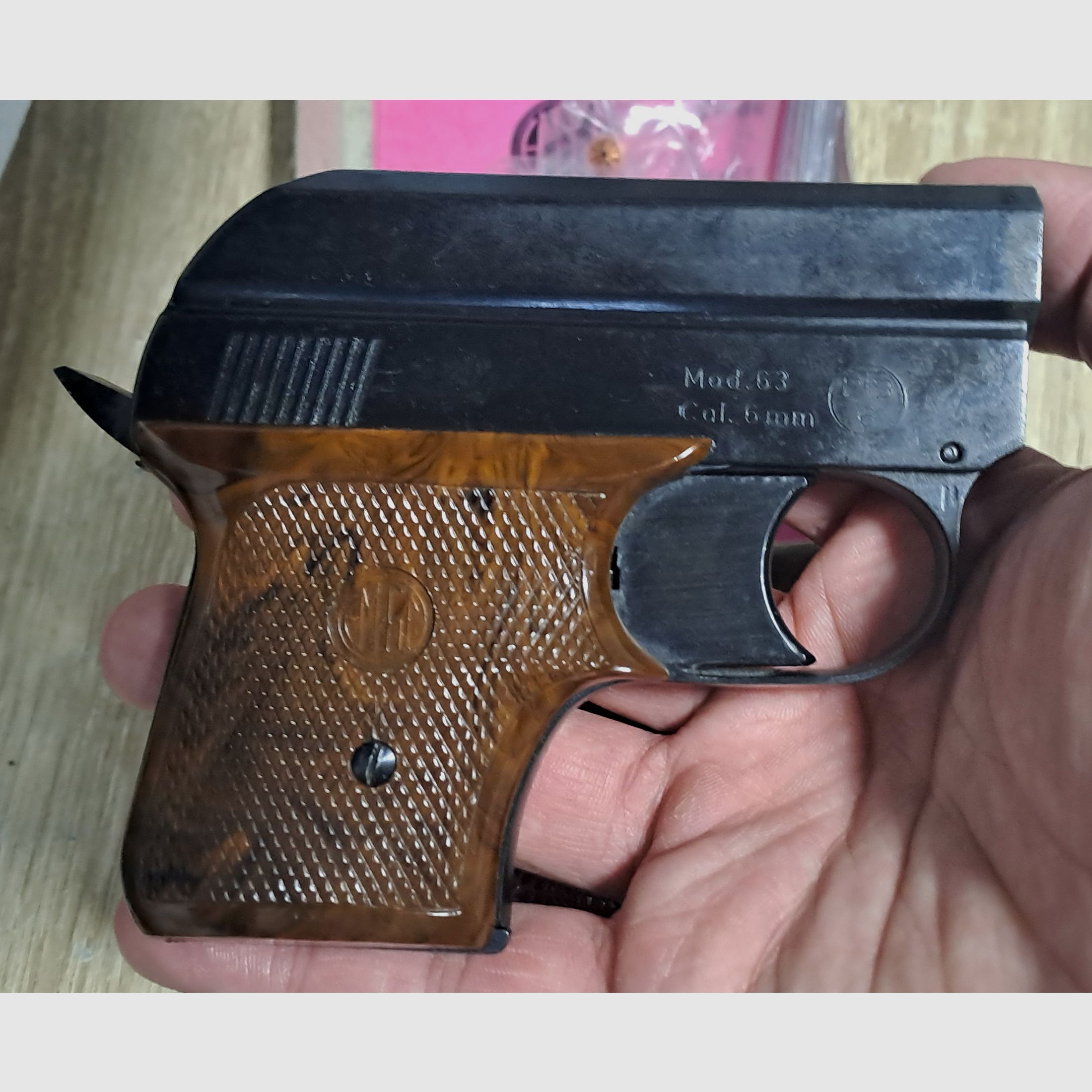 EM-GE Mod. 63 Kal. 6 mm Flobert/ PTB 6 mit Ersatzmagazin in OVP!