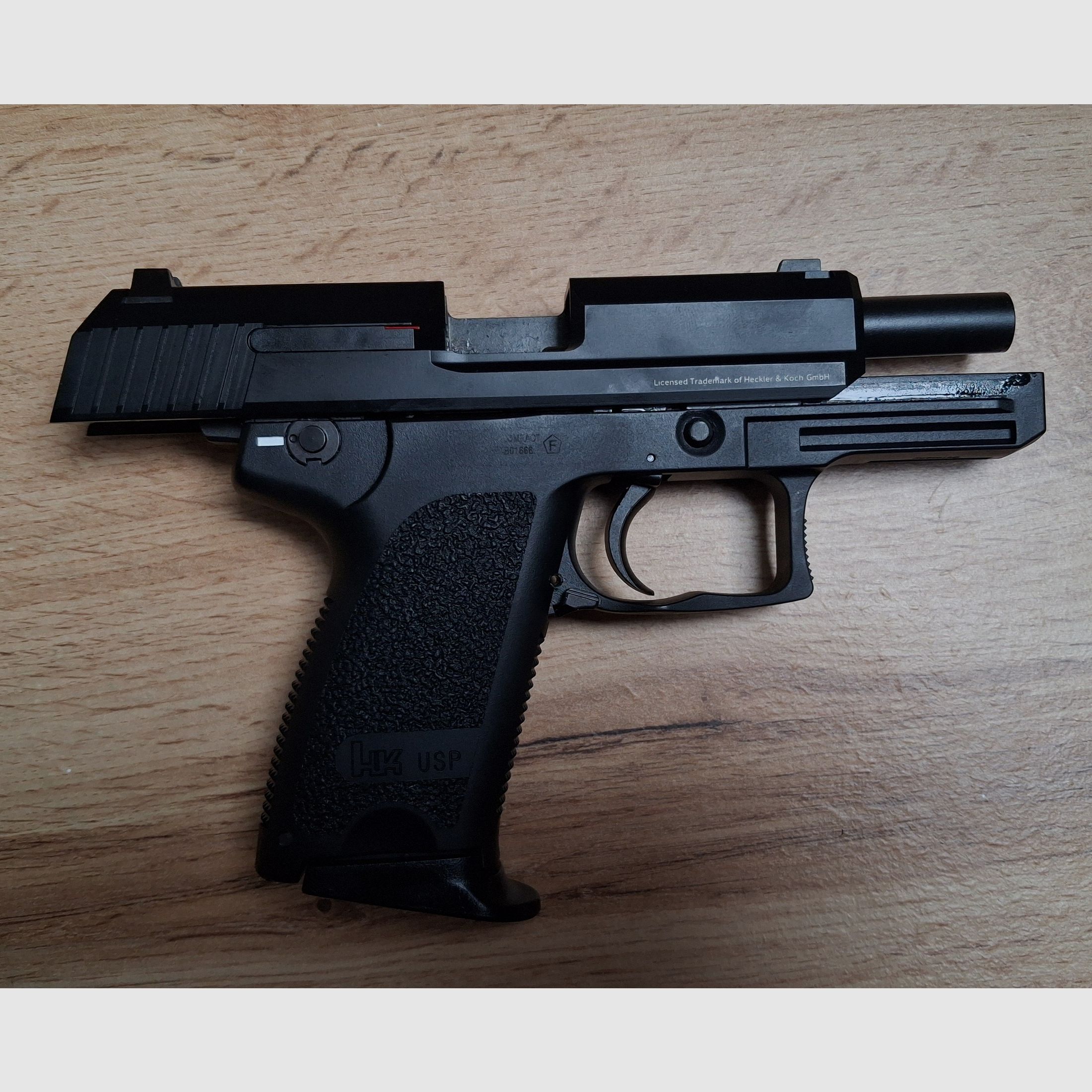 Airsoft HK USP Compact GBB