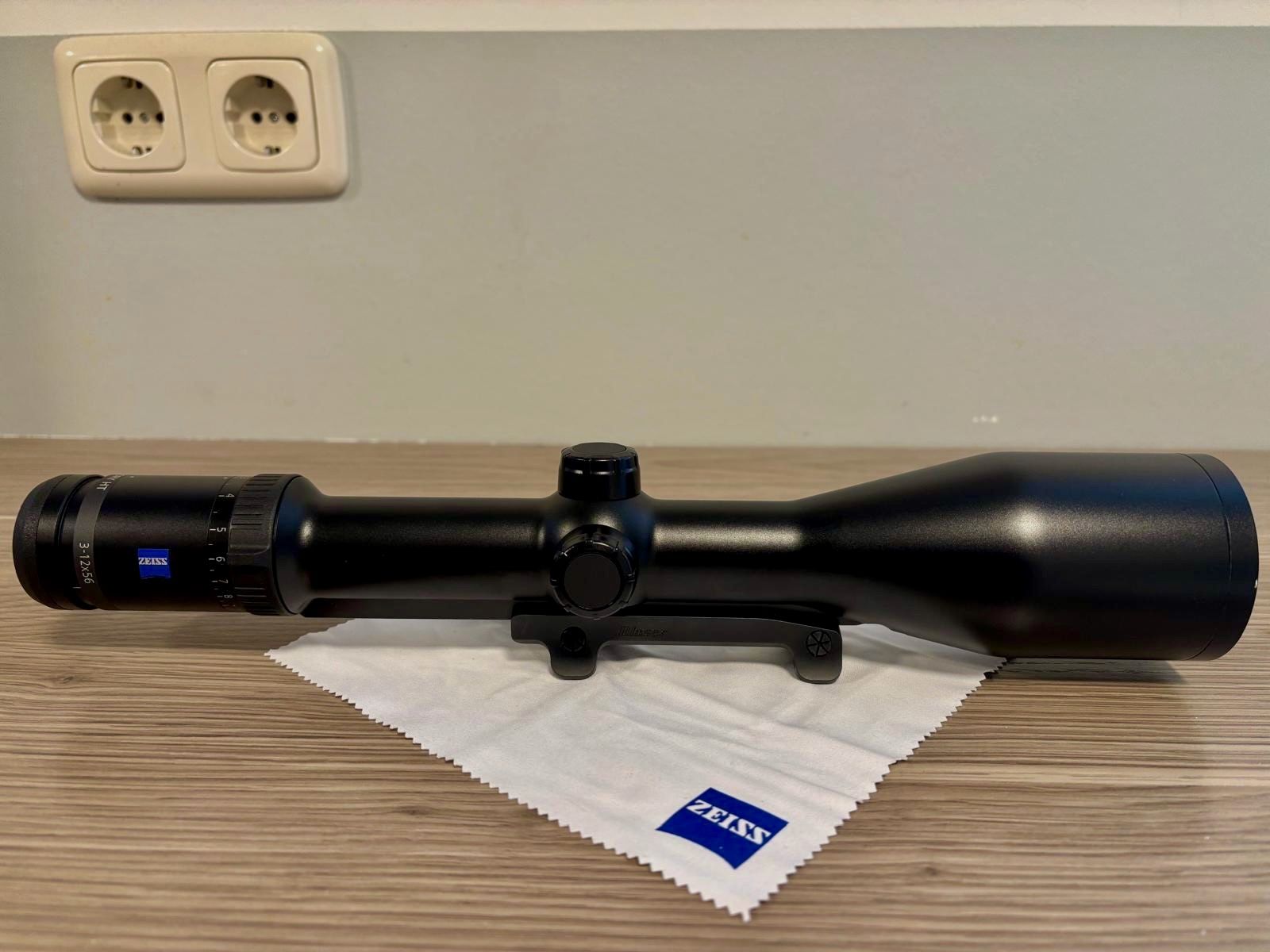 Zeiss Victory HT - 3-12x56 M Abs. 60 bel inklusive Blaser Sattelmontage