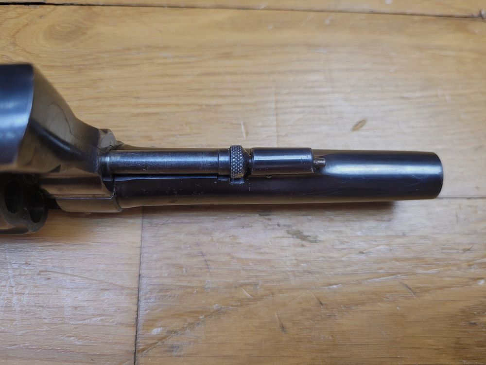 Bon et beau Revolver1892 espagnol des commandes françaises de 1917- Fabrication Trocaola Aranzabal Y Cia à Eibar- Cal. 8mm92 – Étui, dragonne et baudrier – Belle mécanique et canon parfait – Très bel exemplaire 14-18 en TTBE ++, image 11 sur 24