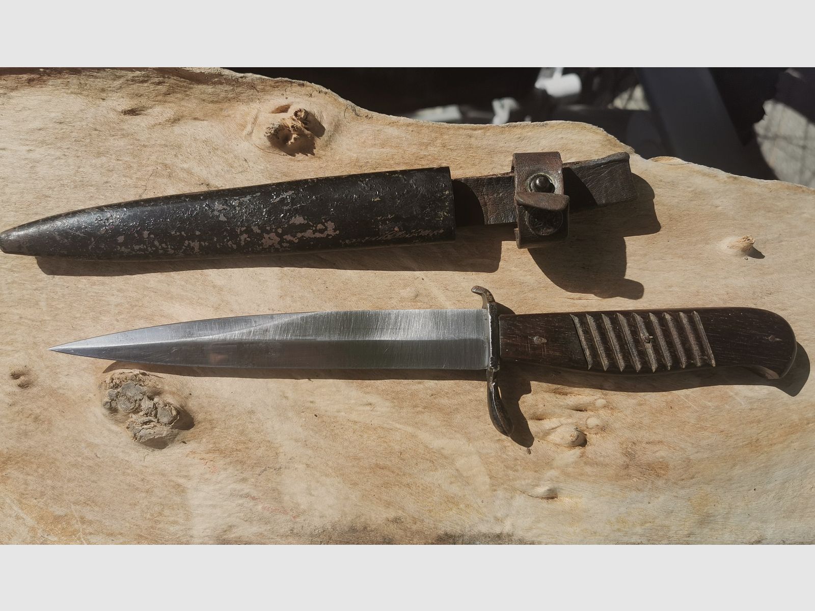 Antiguo cuchillo de trinchera alemán, no tengo idea