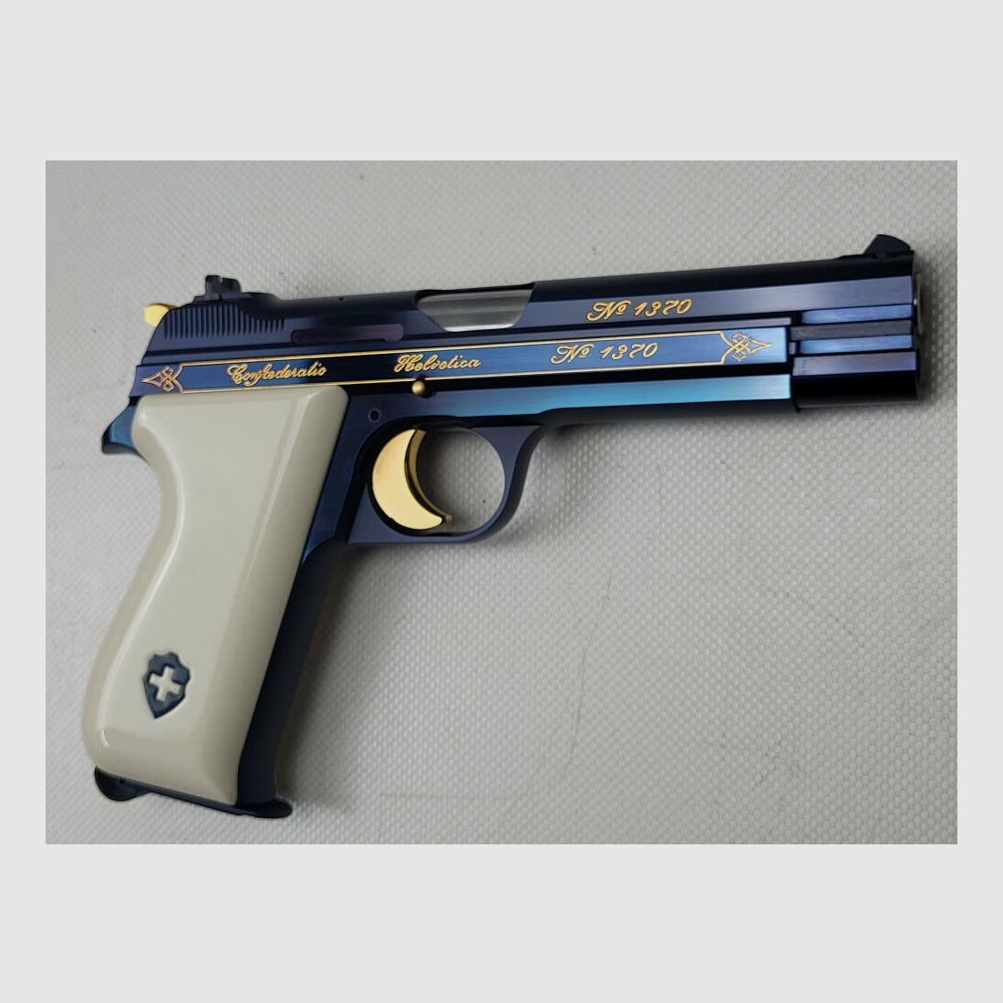 SIG Jubiläum P210-1 700 Jahre // P226 125 Jahre // P220 125 Jahre