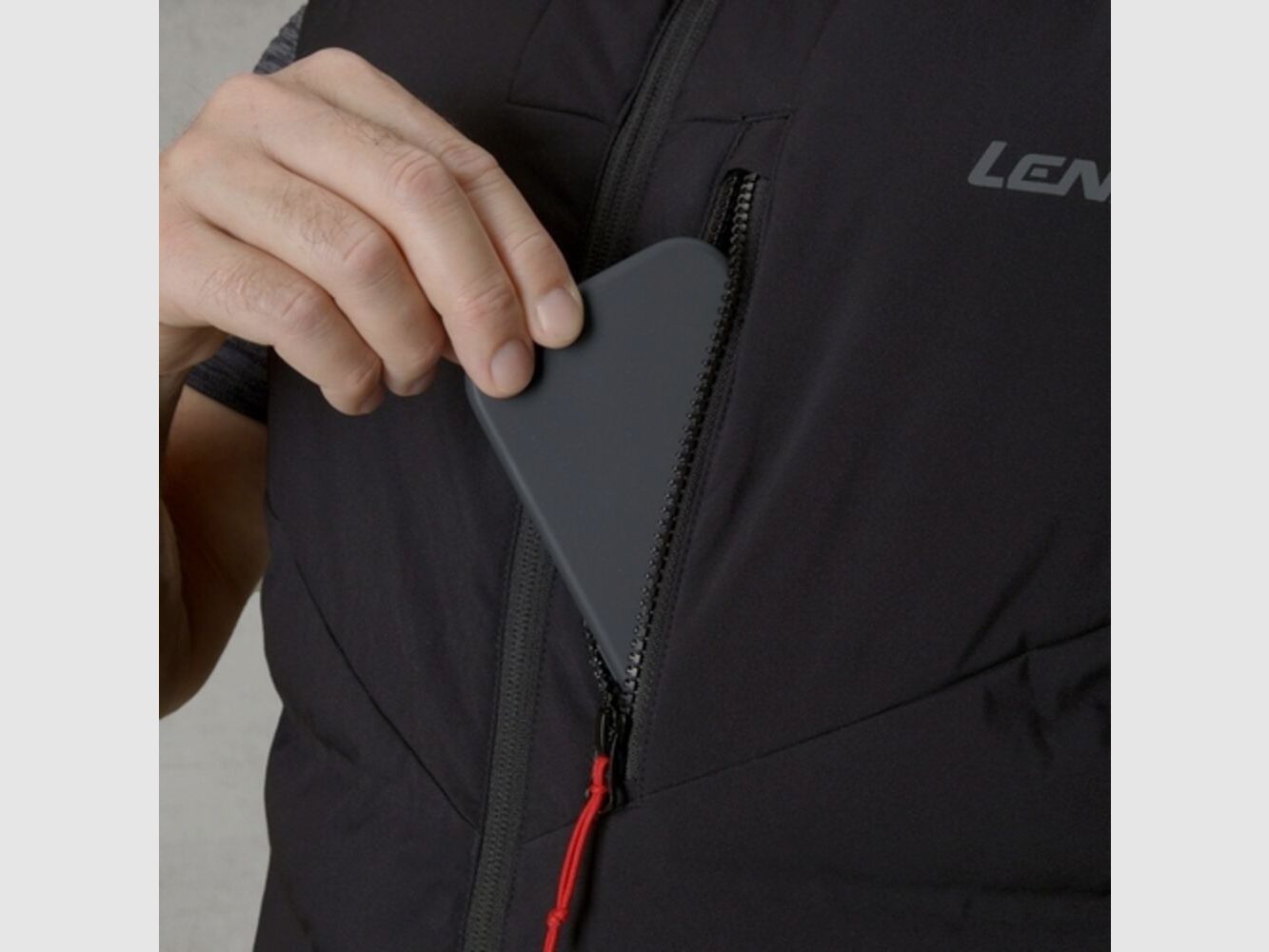 Lenz Heizweste 3.0 Unisex mit HEAT PADS Farbe Schwarz - Größe S (Damen), Bild 4 von 5