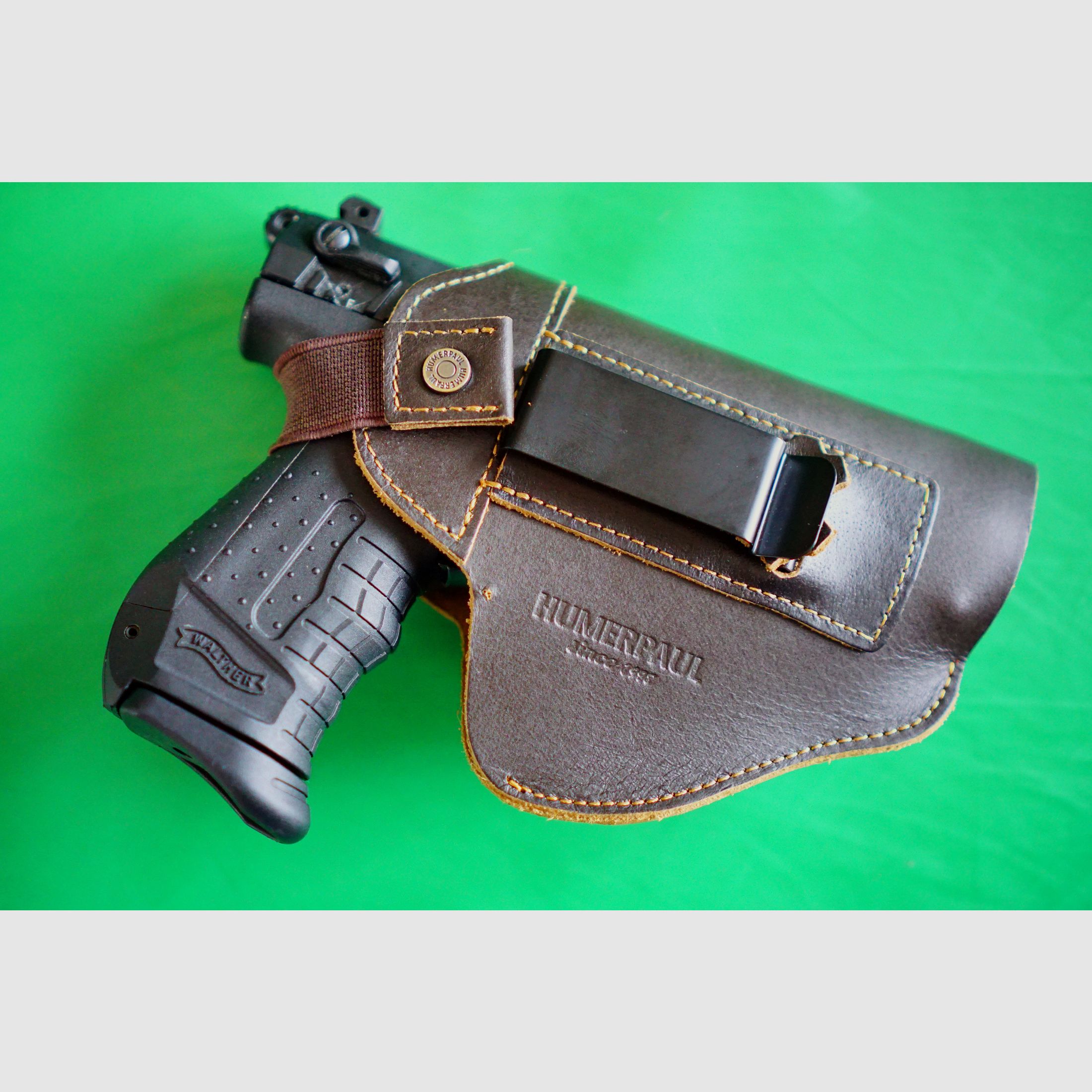 Walther P22 Schreckschuss Pistole 9mm P.A.K. (PTB 778) schwarz mit Lederholster