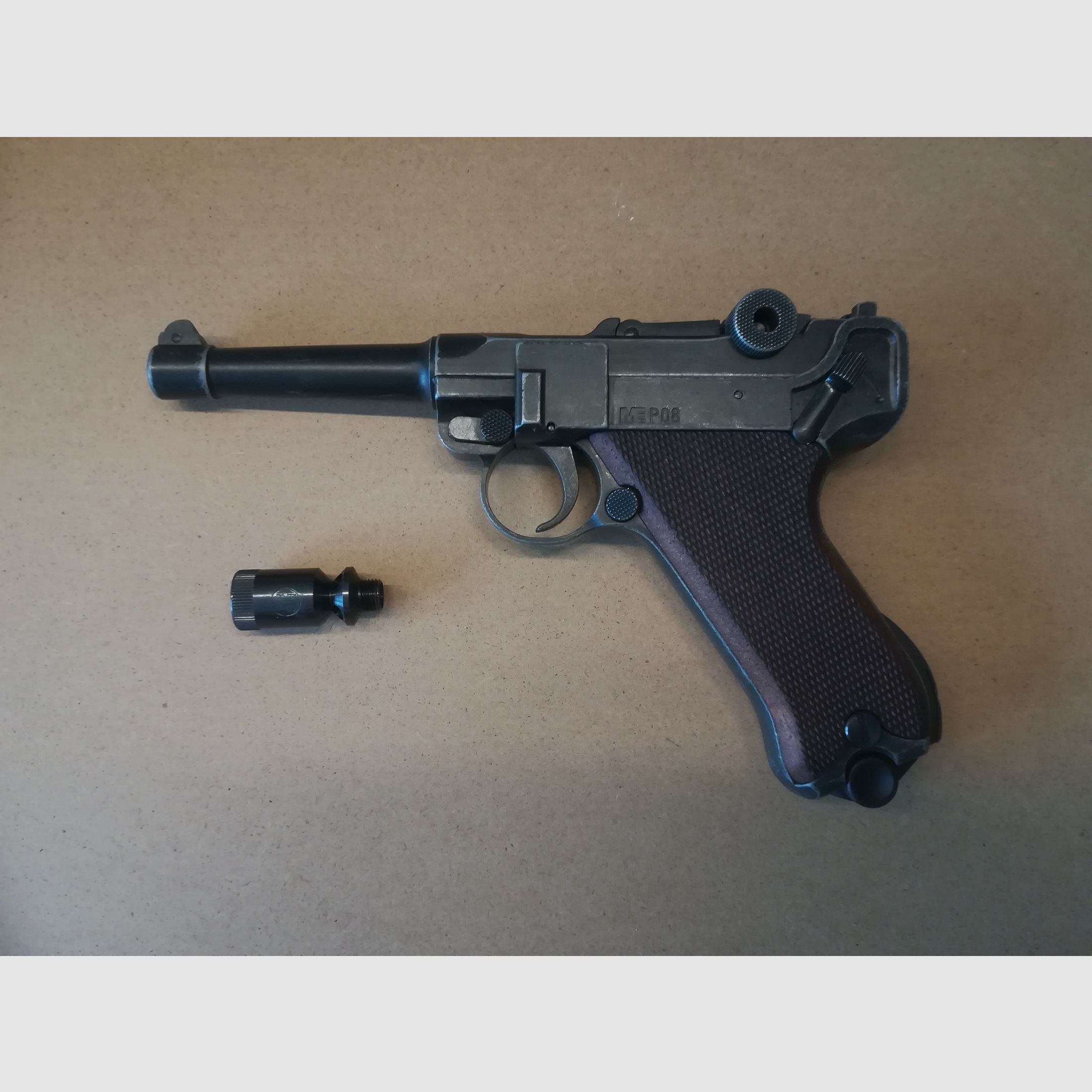 ME P08 Kal. 9 mm P.A.K. mit Echtlederholster