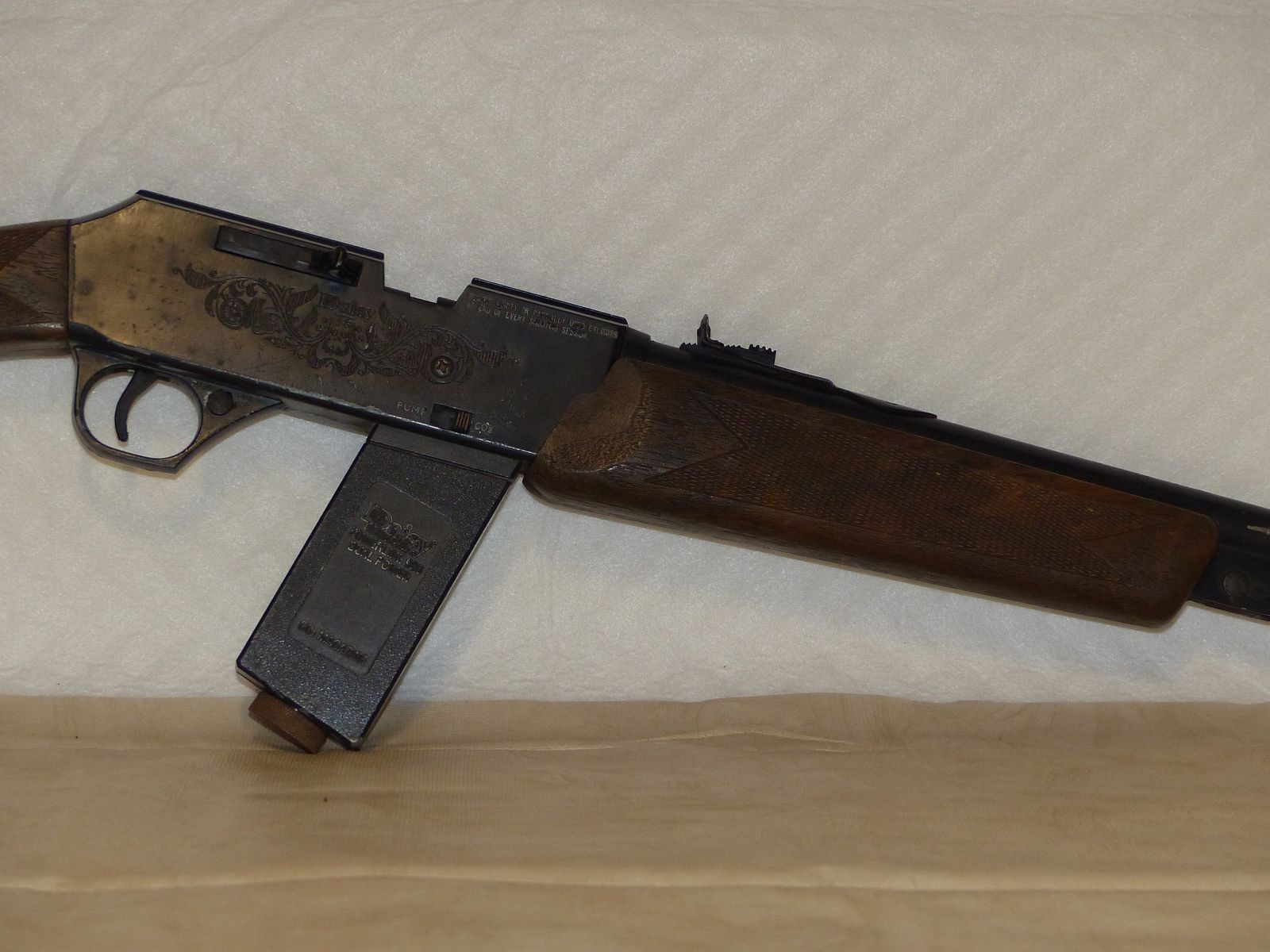 Carabina de aire comprimido Co2 de palanca inferior Daisy Power Line Mod. 990 Cal. 4,5 mm Diabolo y BB Dual Power USA vintage