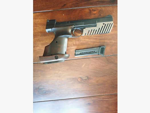 Hämmerli 208 Matchwaffe, cal. 22, gebraucht aber Toppzustand !