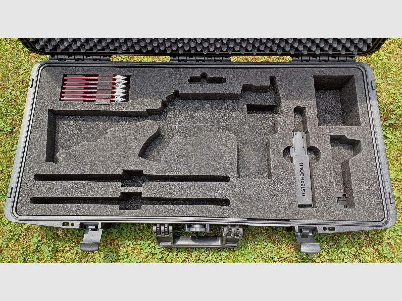 Steambow Stinger AR6 Special Edition Koffer mit Jagdbolzen 