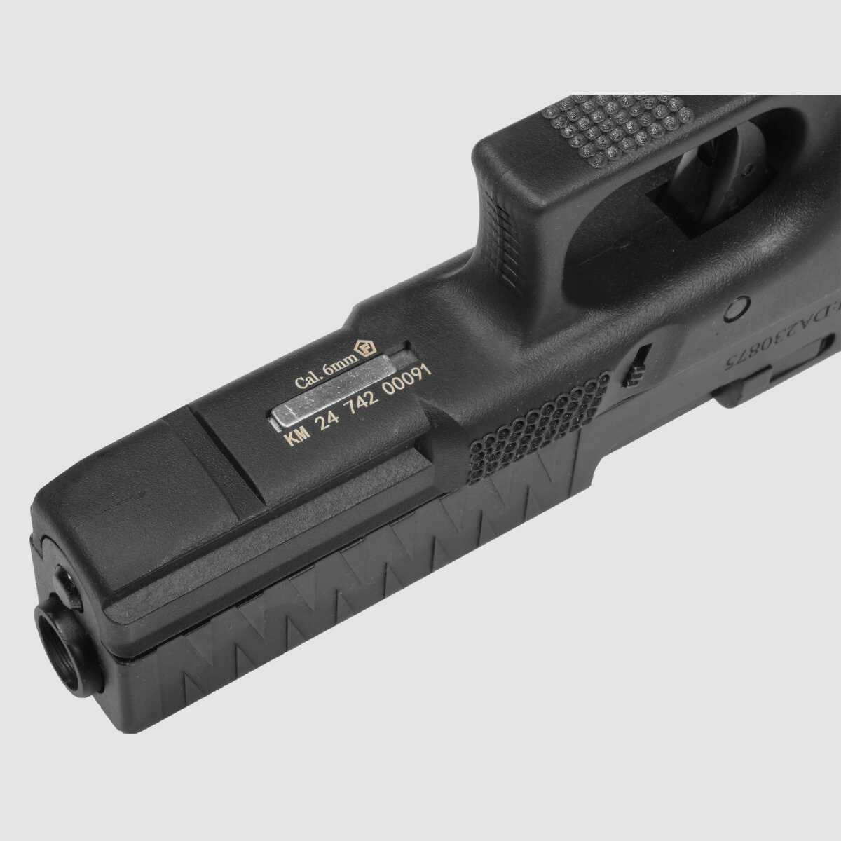 P05 GBB Airsoft Pistole in Schwarz | Delta Armory