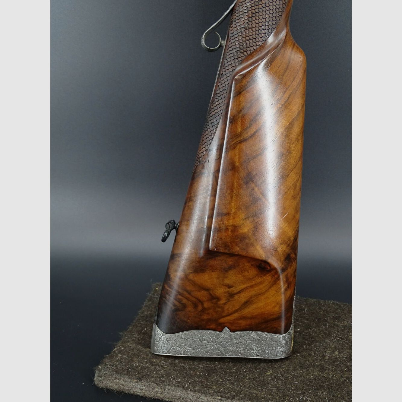 Drilling Franz Sodia gold inlays engravings fish skin collection dissolution