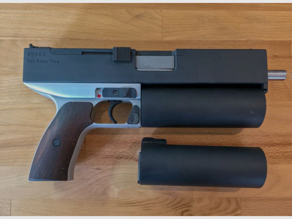 Vörös Model 1