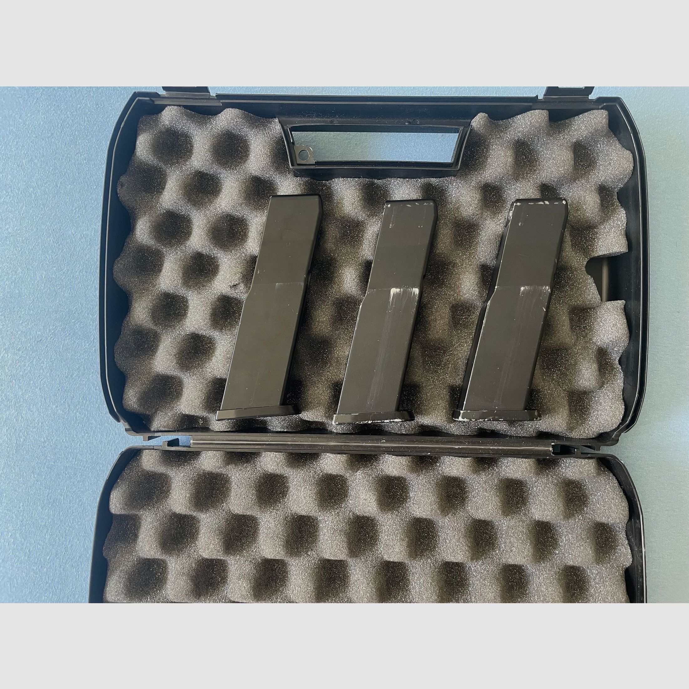 Umarex H&K USP CO2 NBB (+ 3 Magazine und Koffer)