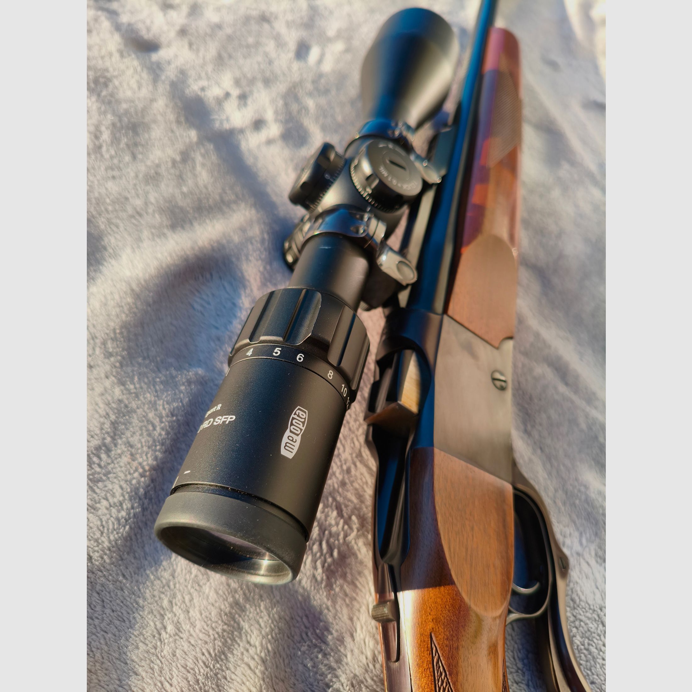 BLOCKBÜCHSE RUGER #1 (No. 1) .243 WIN pacchetto completo con MEOPTA 3-15x50