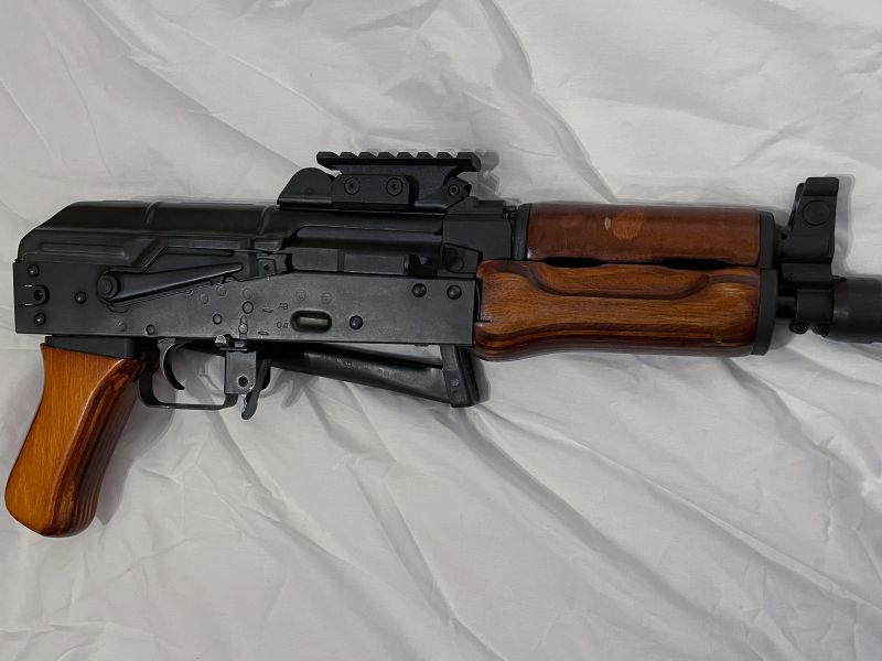 Airsoft Komplettpaket LCT AKS-74UN Upgrade Version 1,6 Joule S-AEG Echtholz