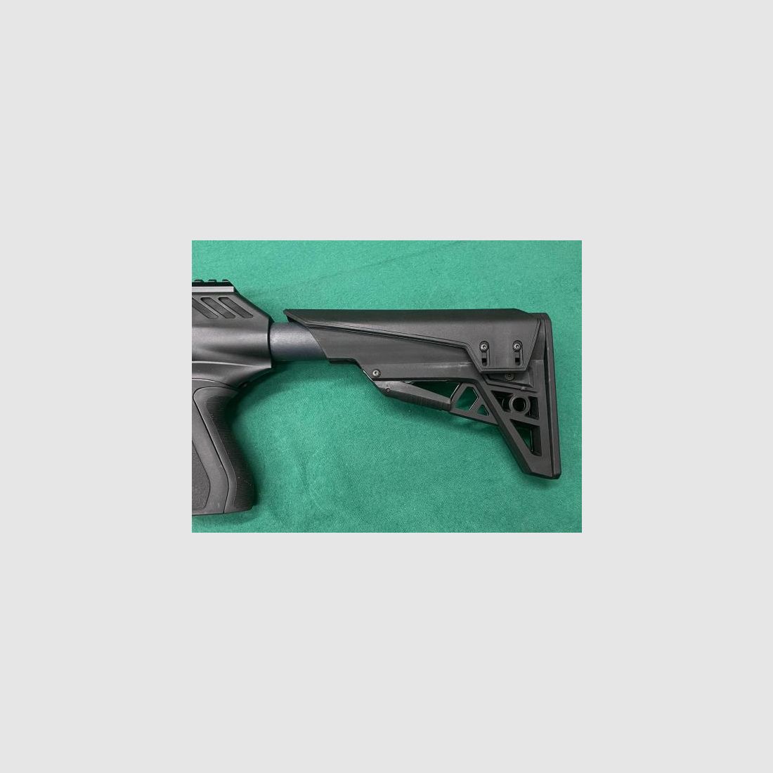 CZ 512 Tactical .22lr rifle semiautomático de pequeño calibre, imagen 3 de 5