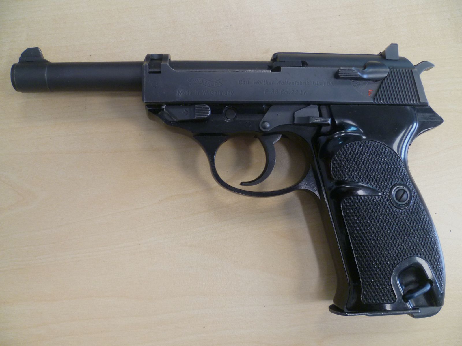 Pistole Walther P38 - .22lr.