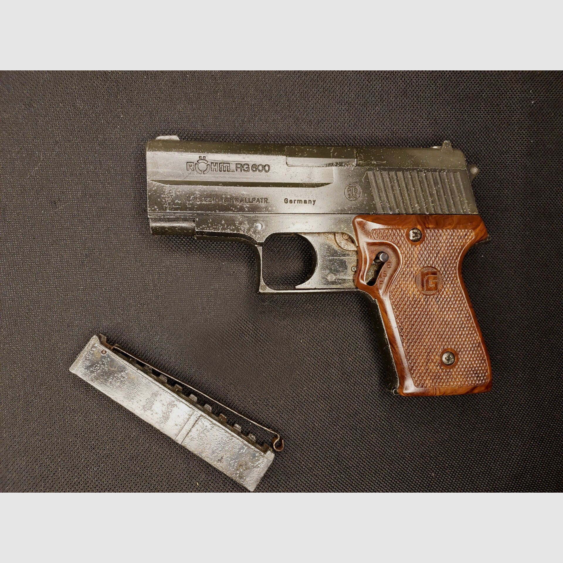 Röhm RG600 Schreckschusspistole .22 l / 6 mm Flobert (PTB 327) RG 600