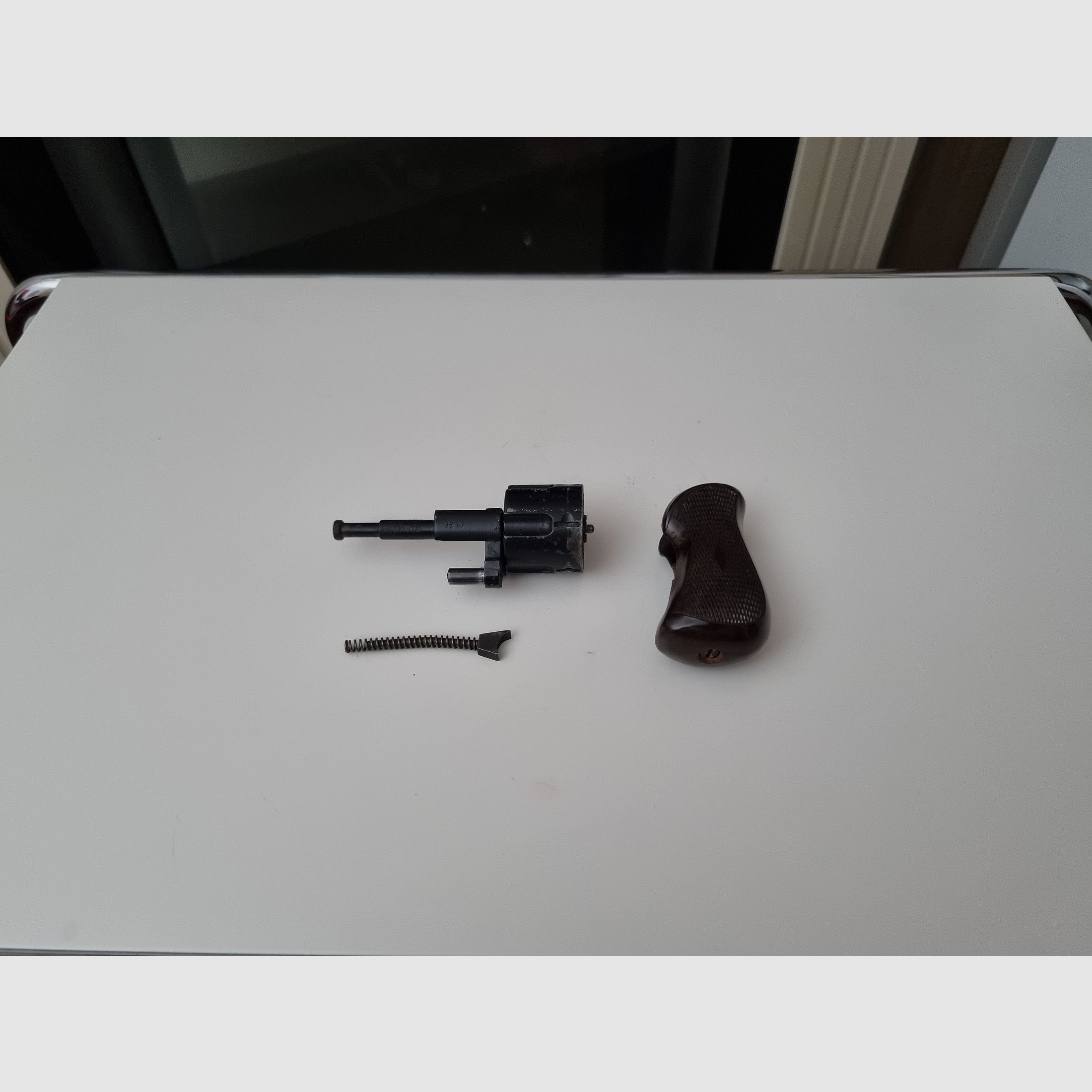 Arminius HW 1G blank firing revolver + accessories