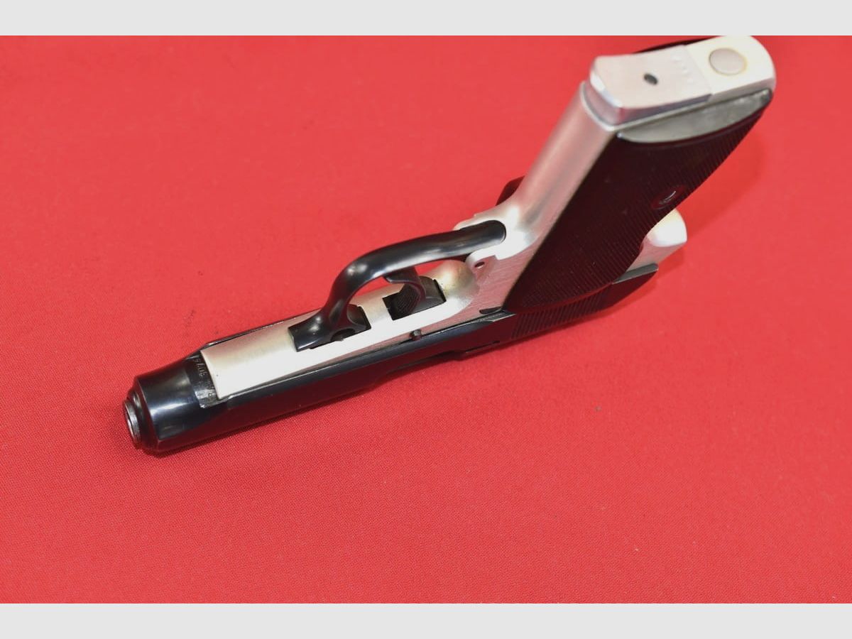 #5509 FEG PA-63 pistool, kal. 9 mm Mak., afbeelding 3 van 16