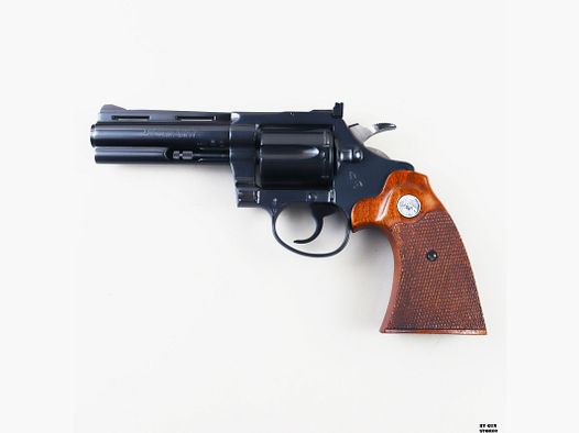 Revolver Colt mod. Diamondback cal. 22 lr matr. D39183