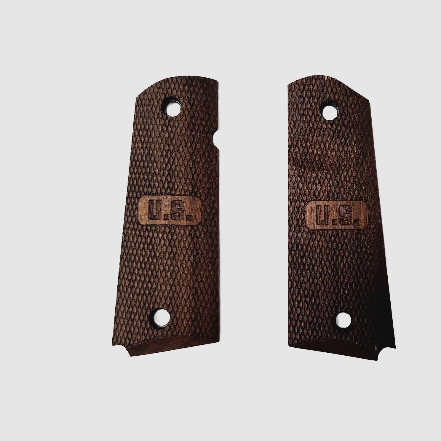 Griffschalen aus quadrilliertem Holz / graviert „U.S.“ für Pistolen 1911 – TISAS