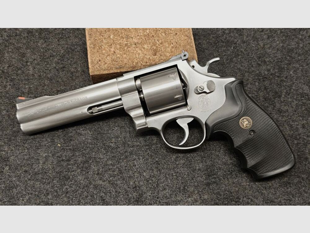 Smith & Wesson 627 - 0