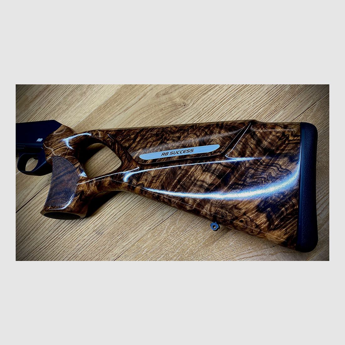Blaser R8 Success Schäftung / Holzklasse 10 / Super Finish / TRAUMSCHÄFTUNG DER EXTRAKLASSE